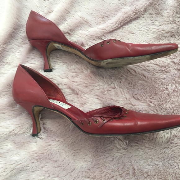 Isaac Mizrahi D’Orsay Kitten Heels. - Picture 3 of 5